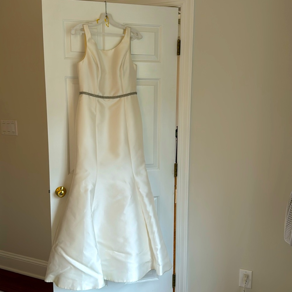 Amsale mermaid style wedding dress and train